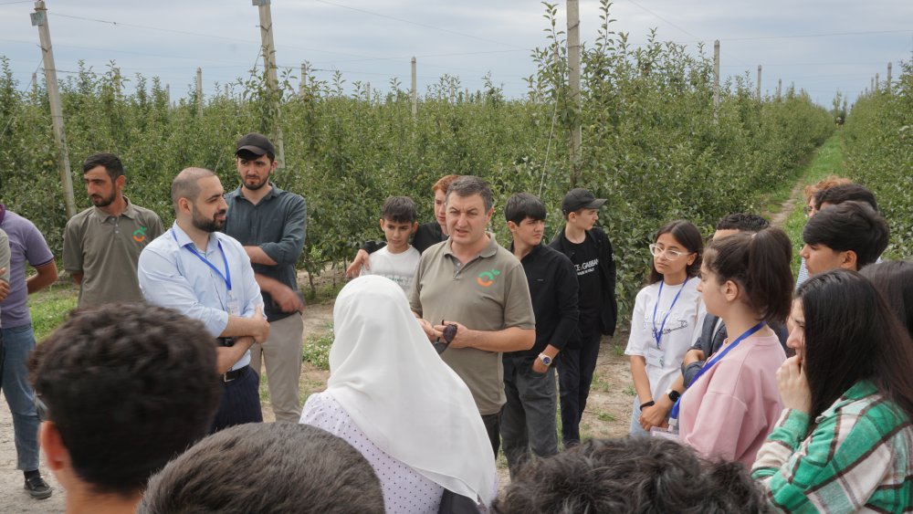 AMO GROUP SmartAg Oasis tesebbusu ile geleceyin innovasiyalarina bir addim daha atdi