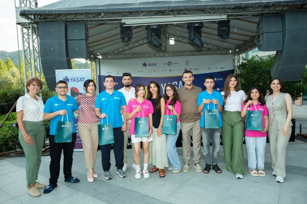 AMO GROUP “YASAT” dusergesinin usaqlari ile menali bir gun kecirdi