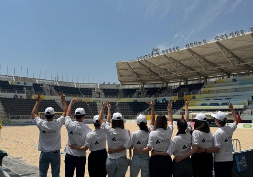 AMO GROUP Azerbaycanda cimerlik voleyboluna destek olur